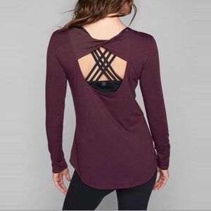 Athleta Open Back Twist Long Sleeve Top Maroon XS Athleisure Yoga EUC